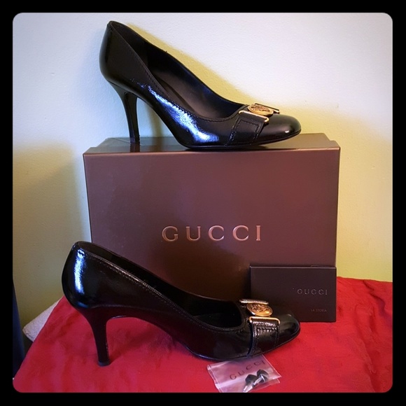 Gucci Shoe - Picture 2 of 10
